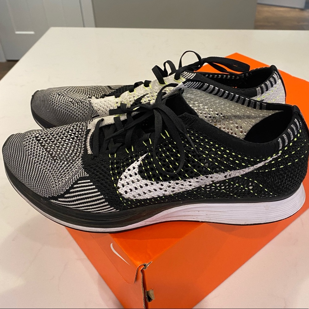 Men’s Nike Flyknit Running Shoes
